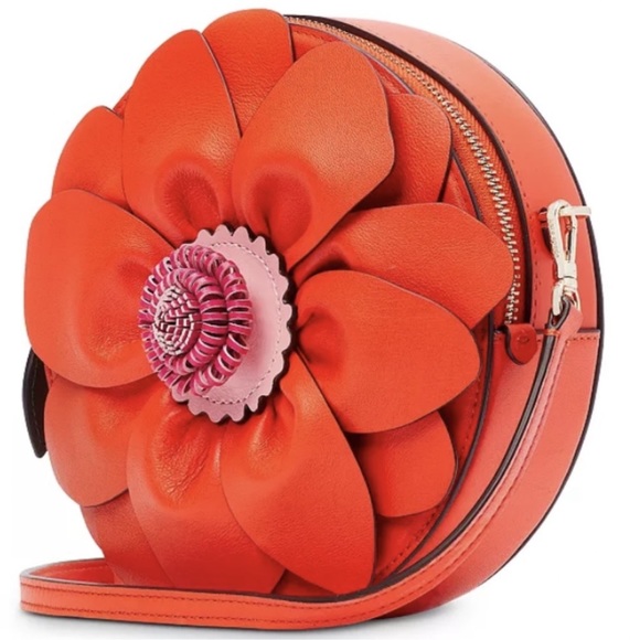 NWOT Petal Smooth Leather 3d Flower Crossbody - Picture 2 of 14